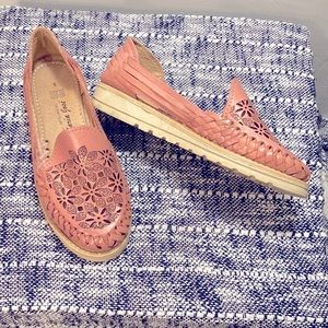 Pink huaraches from Oaxaca size 8